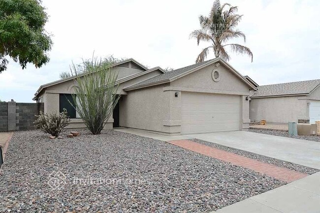 property at 3127 W Donald Dr
