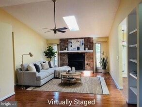 200 Pine Valley Rd in Locust Grove, VA - Foto de edificio - Building Photo