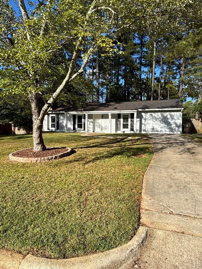 1408 Suterland Rd in Cary, NC - Building Photo - Building Photo