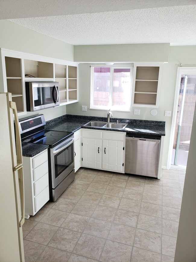 1219 Willow Bend Cir in Colorado Springs, CO - Building Photo - Building Photo