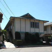 2124-2128 La Canada Crest Dr in La Canada Flintridge, CA - Foto de edificio - Building Photo