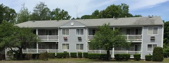 1845 Meriden Rd Apartamentos