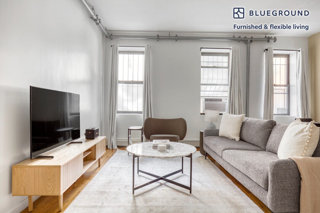128 S 1st St-Unit -FL1-ID966 in Brooklyn, NY - Building Photo