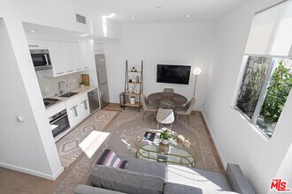 507 Orlando Ave in West Hollywood, CA - Building Photo - Building Photo