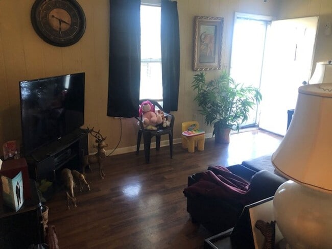 property at 5460 Lexington Rd