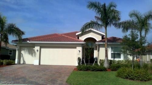 3020 Scarlet Oak Pl