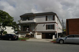 1543 10th St in Santa Monica, CA - Building Photo - Building Photo