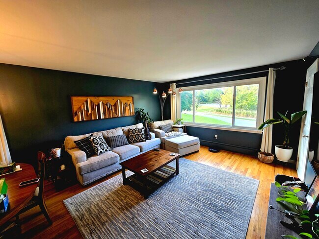 90 Hackett Blvd, Unit 1 in Albany, NY - Building Photo - Building Photo