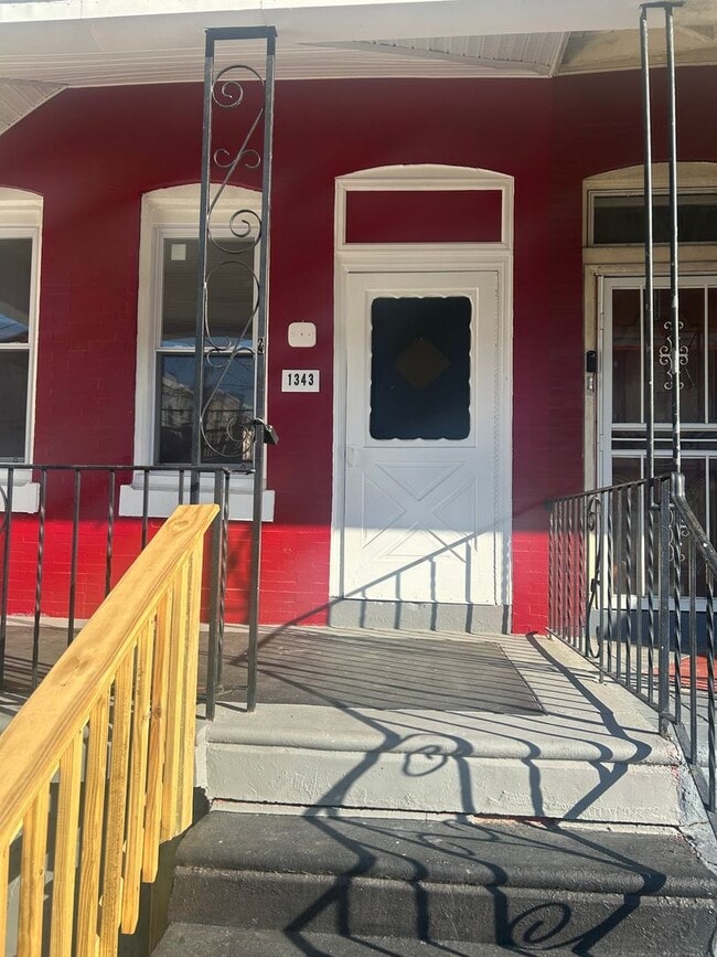 property at 1343 N Allison St