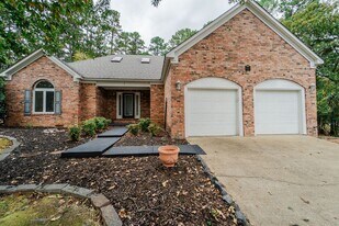2 Magnifico Ln in Hot Springs Village, AR - Building Photo