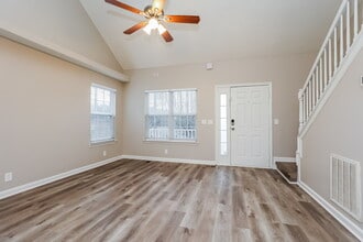 5012 Chadfield Way, Unit 469 in Nashville, TN - Building Photo - Building Photo