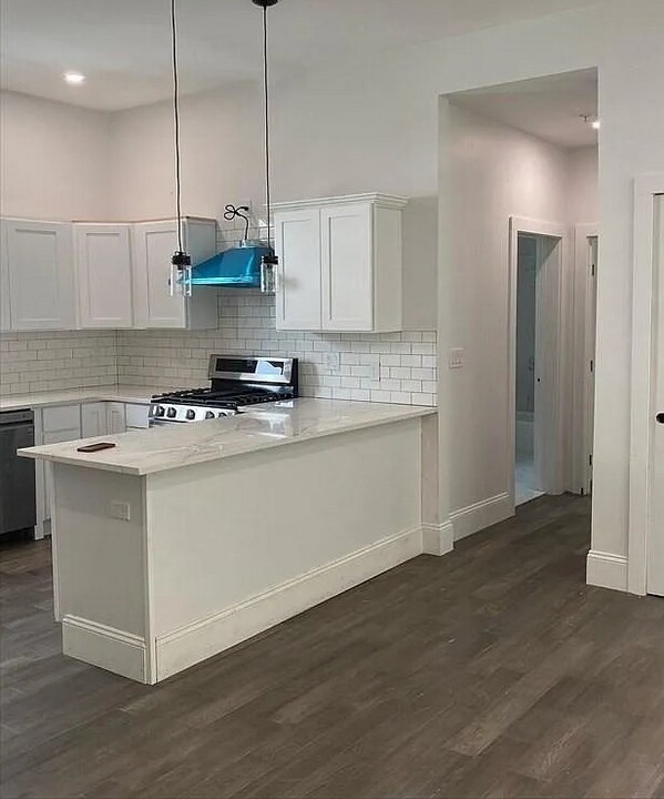 88 Howard Ave, Unit #1 in Boston, MA - Building Photo