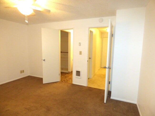 1053-1055 Lansford Dr SE in Salem, OR - Building Photo - Building Photo