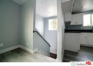 11164 S Figueroa St in Los Angeles, CA - Building Photo - Building Photo