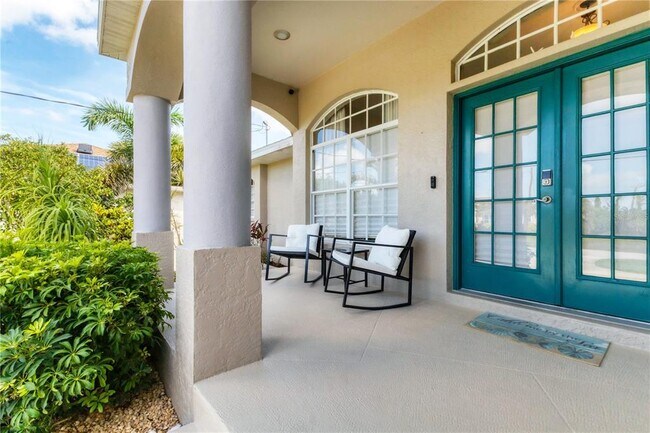 39 Pine Valley Ct in Rotonda West, FL - Building Photo - Building Photo