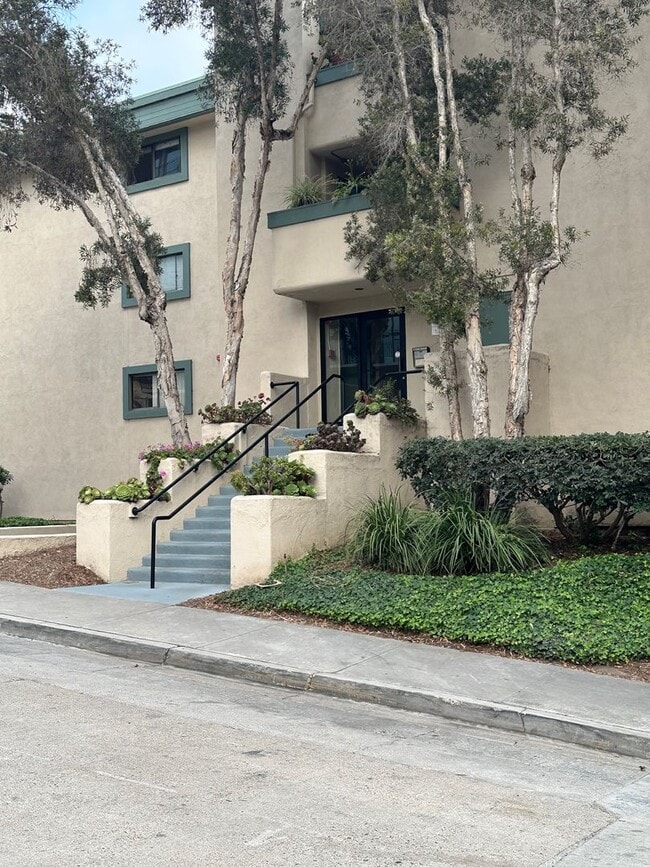 917 Torrance St in San Diego, CA - Building Photo - Building Photo