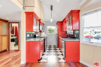 325 Vernon Ave in Los Angeles, CA - Building Photo - Building Photo