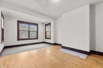 2128 W Wells St in Milwaukee, WI - Building Photo - Building Photo