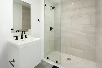 3920 W 5th Street Miles at Harvard in Los Angeles, CA - Building Photo - Building Photo
