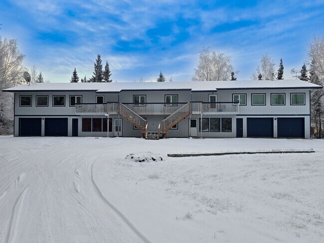 1183 O'Neal Rd in North Pole, AK - Building Photo - Building Photo