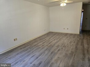 11 Strawberry Dr in Carlisle, PA - Building Photo - Building Photo