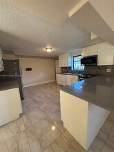 2812 SW 115th Ave in Miami, FL - Foto de edificio - Building Photo