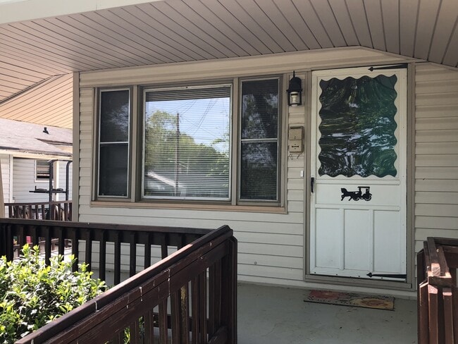 1616 Brockett Ave in High Point, NC - Building Photo - Building Photo