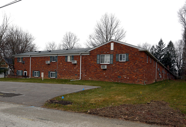 Walnut Hills House in Zionsville, IN - Foto de edificio - Building Photo