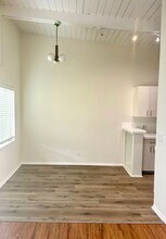 2488 Beachwood Dr-Unit -7 in Los Angeles, CA - Building Photo - Building Photo