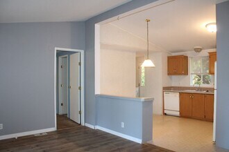 5266 Sunset Dr in El Sobrante, CA - Building Photo - Building Photo