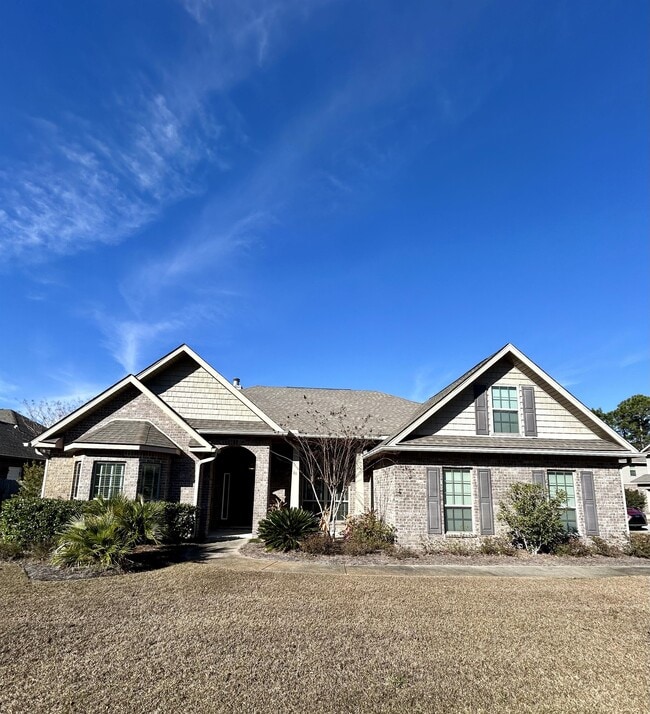 property at 80 S Knightsbridge Ct