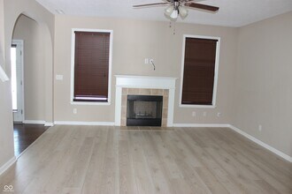 5784 Pebblebrooke Rd in Whitestown, IN - Building Photo - Building Photo