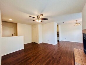 8904 Schick Rd in Austin, TX - Building Photo - Building Photo