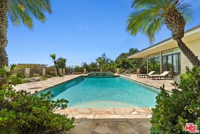 property at 1915 Carla Ridge