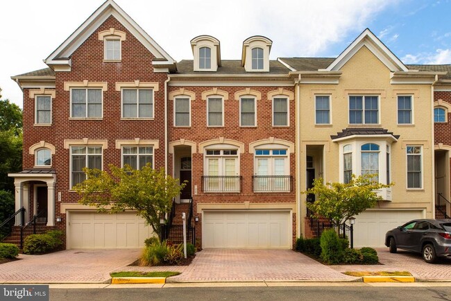 property at 7025 Little Leaf Linden Ln