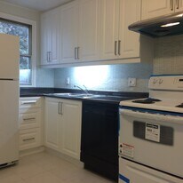 65 King Edward Av in Toronto, ON - Building Photo