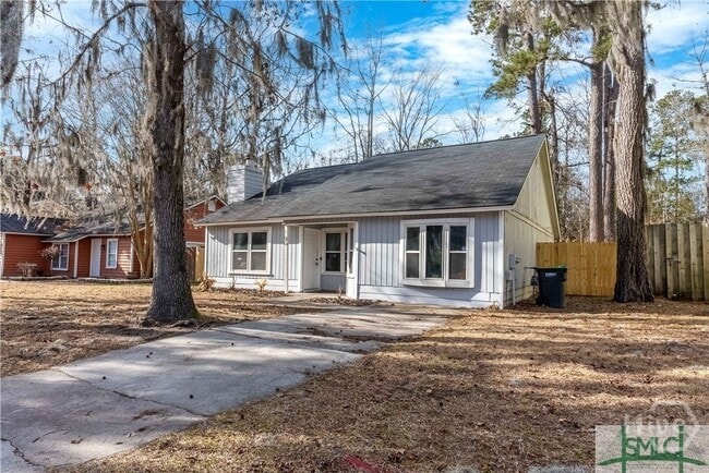 property at 106 W White Hawthorne Dr