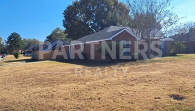 844 Brookland Curv in Montgomery, AL - Building Photo - Building Photo