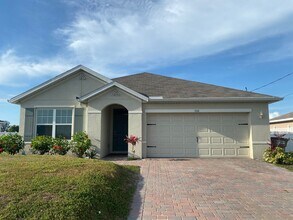 332 NW 19th Terrace in Cape Coral, FL - Building Photo - Building Photo
