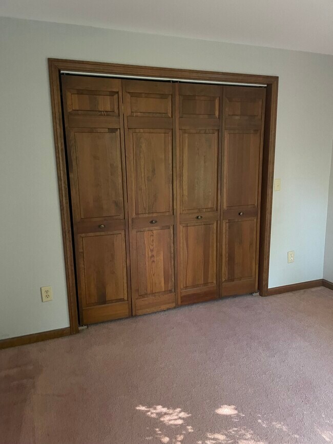 21 Pleasant St, Unit 1 Bedroom in Merrimac, MA - Building Photo - Building Photo