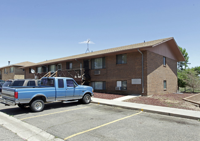 3032 Denver St in Evans, CO - Foto de edificio - Building Photo