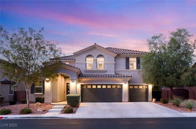 338 Azar Swan Ave in Las Vegas, NV - Building Photo - Building Photo