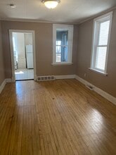 424 E 7th St, Unit 1 in Duluth, MN - Building Photo - Building Photo