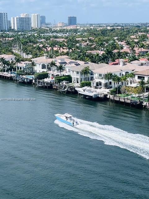 1400 S Ocean Dr in Hollywood, FL - Foto de edificio