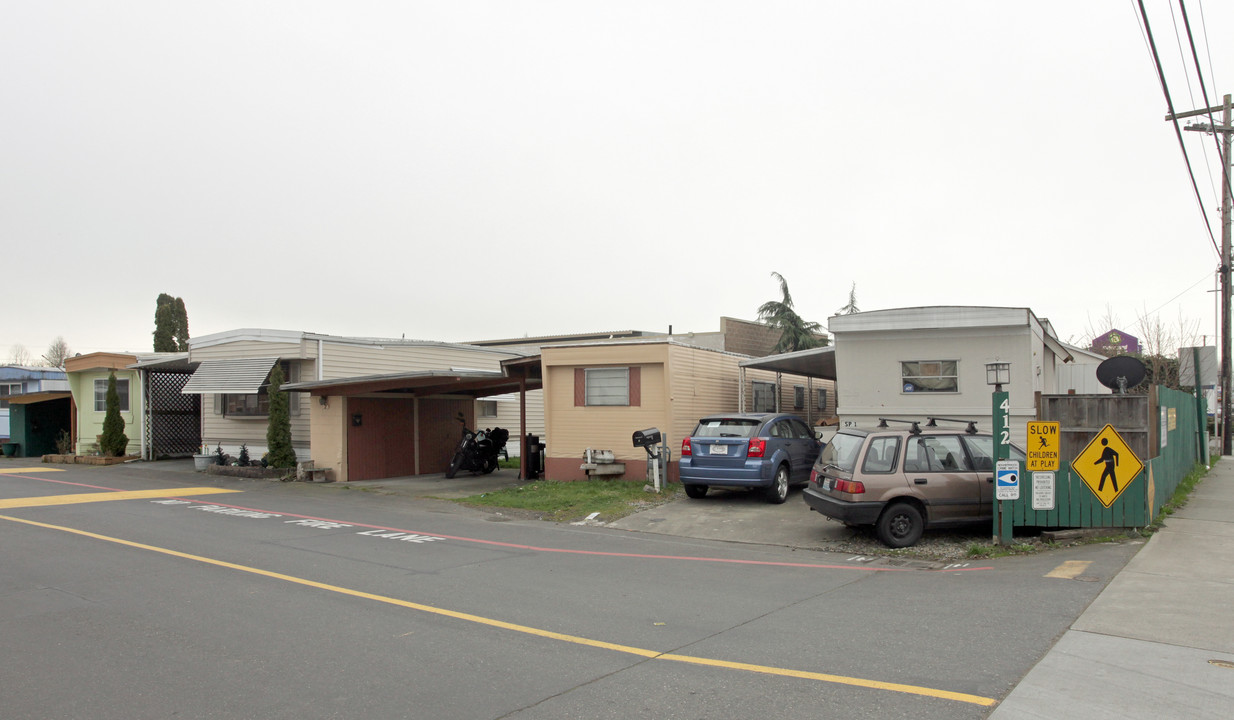 Paradise Mobile Home Park in Kent, WA - Foto de edificio