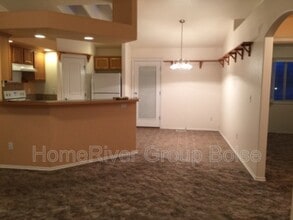 622 Oxford Way in Caldwell, ID - Building Photo - Building Photo