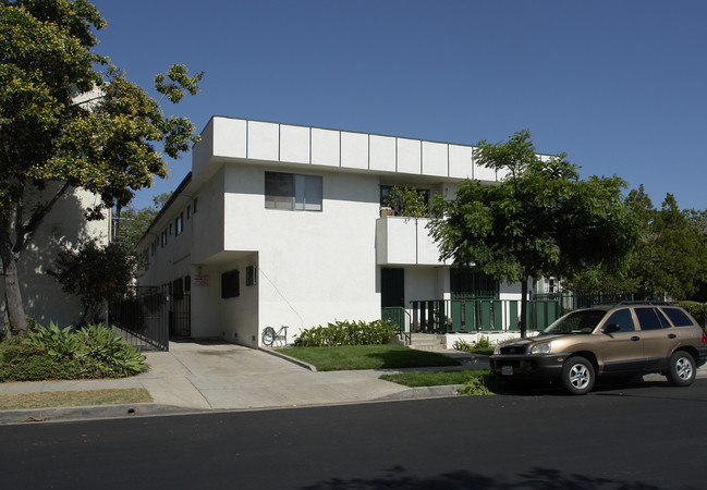 134 S Gramercy Pl in Los Angeles, CA - Building Photo - Building Photo