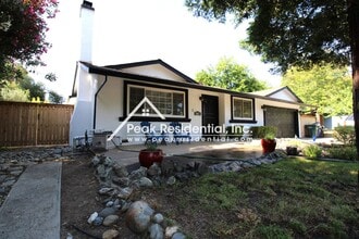 8053 Dorian Way in Fair Oaks, CA - Building Photo - Building Photo