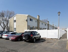 975-997 York Rd in Elmhurst, IL - Foto de edificio - Building Photo