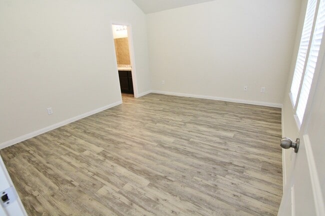 property at 15 Lazy Swing Ct